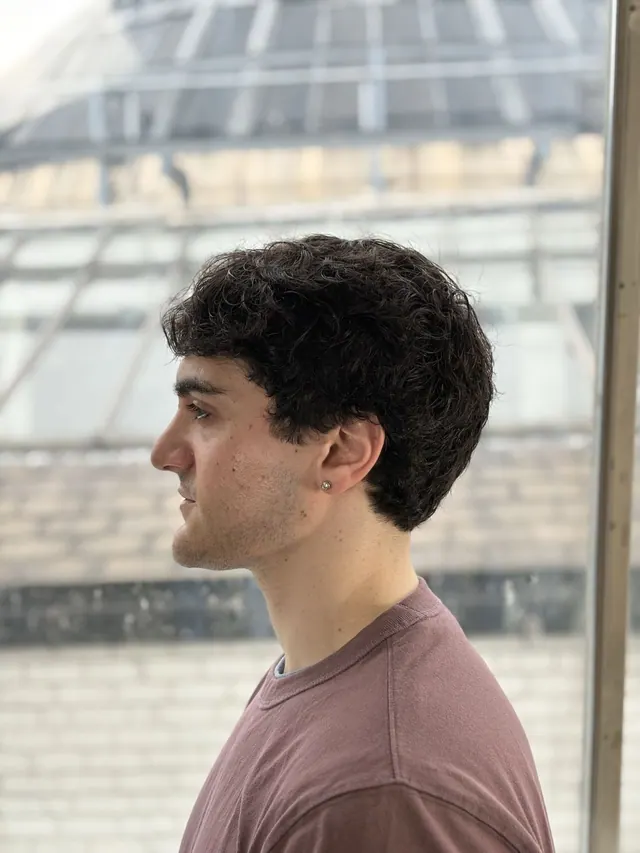 A curly crop, side view